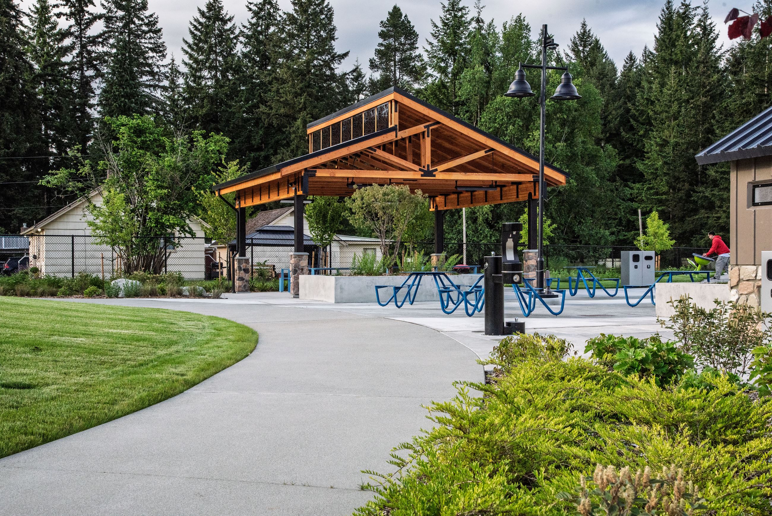 Smokey Point Park shelter
